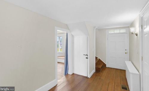 11706 Leesburg Pike, Herndon, VA 20170-2103