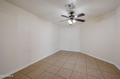 3121 Bethany Home Rd, Phoenix AZ 85015-2442 exterior