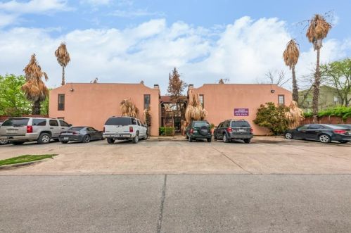 110 37th St, Austin, TX 78705-1567