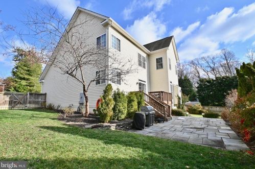 5718 Colfax Ave, Alexandria VA 22311-1012 exterior