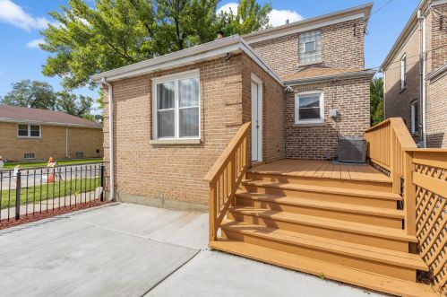 1801 Natchez Ave, Chicago IL 60707-4027 exterior