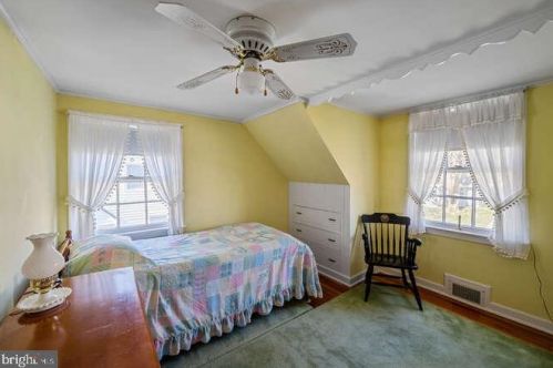 140 Acres Dr, Trenton NJ 08690-3914 exterior