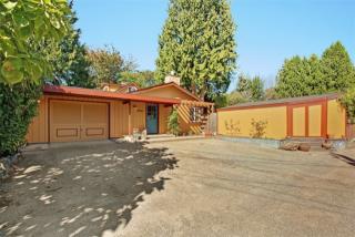 15254 12 Ave, Seattle WA  98155-7118 exterior