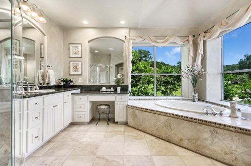 4316 Canoas Dr, Austin TX 78730-1446 exterior