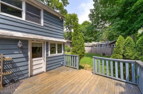 435 Shore Trl, Sparta, NJ 07871-1403