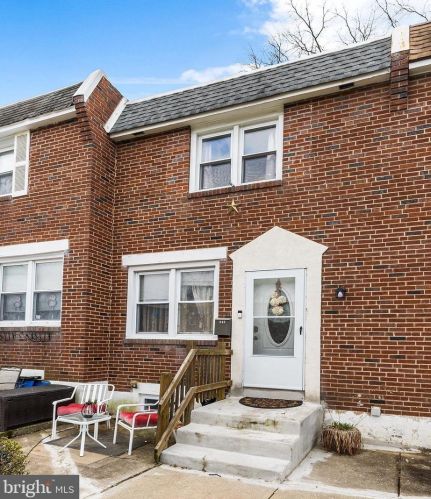 648 Beech Ave, Manor, PA 19036-1002