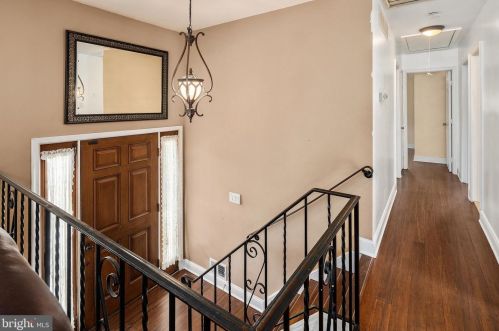 892 State, Trenton NJ 08690-3132 exterior