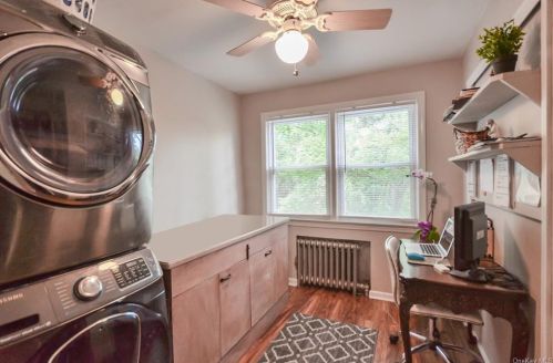 310 Collins Ave, Mount Vernon NY 10552-1002 exterior