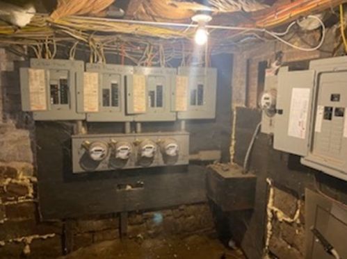 79 Oak St, Springfield MA 01151-1545 exterior