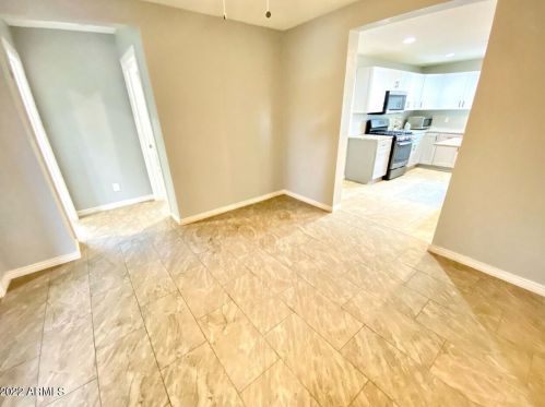 1829 37 Dr, Phoenix AZ 85029-1109 exterior