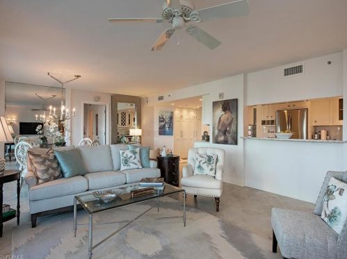 4651 Gulf Shore Blvd, Naples, FL 34103-3467