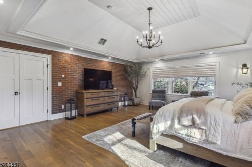 7 Dale Dr, Chatham Township NJ  07928-1661 exterior