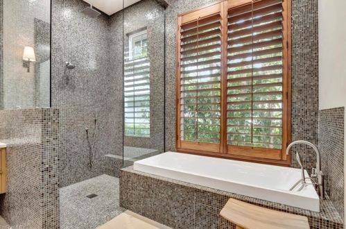 1132 7 St, Naples FL 34102-7334 exterior