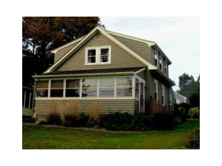 69 King Philip Ave, Bristol, RI 02809-4309