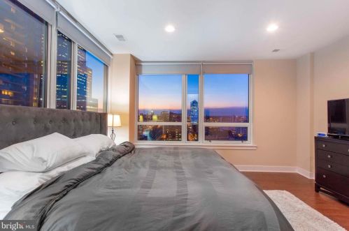 1920 Arch St, Philadelphia PA  19103-1444 exterior