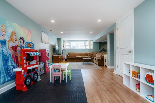 5223 Nashville Ave, Chicago IL 60638-1216 exterior