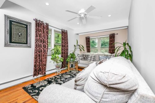 12 Prospect Dr, Huntington Station NY 11746-2920 exterior