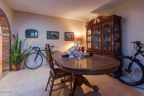 960 Evelyn Ave, Tucson AZ  85710-2641 exterior