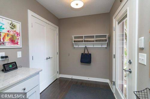 1329 Hartford Ave, Saint Paul MN 55116-1648 exterior