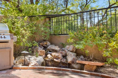 6091 Golden Eagle Dr, Tucson AZ  85750-1393 exterior