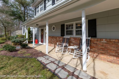 151 Twin Brooks Ave, Middletown, NJ 07748-3414