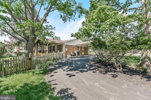 113 Monument St, Rockville MD 20850-2836 exterior