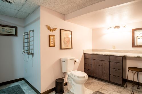 2524 Lefeber Ave, Milwaukee WI 53213-1222 exterior