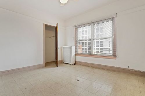 6417 Magnolia Ave, Chicago IL 60626-5306 exterior