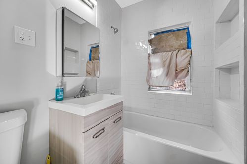 111 11 Ave, Broadview IL 60153-1959 exterior