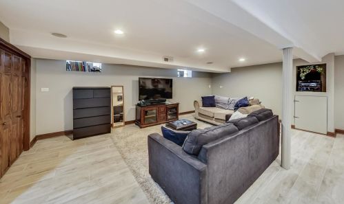 7106 Osceola Ave, Chicago IL 60634-3308 exterior