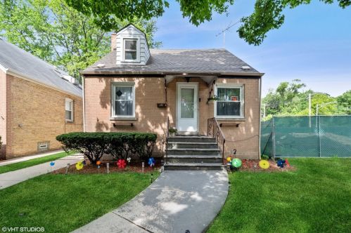 4152 Pioneer Ave, Chicago IL  60634-1030 exterior