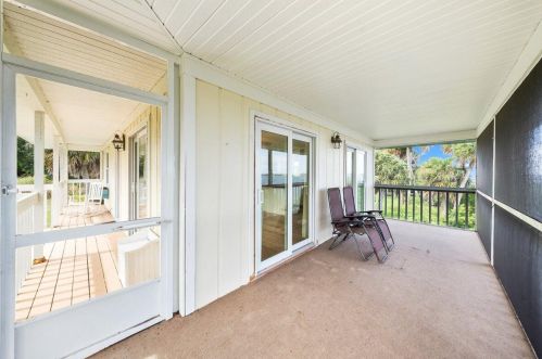 10060 Tropical Trl, Merritt Island FL 32953-6060 exterior