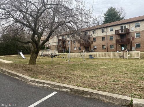 280 Bridgewater Rd, Chester PA 19014-2138 exterior