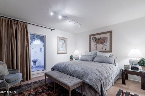 5326 26th St, Phoenix AZ 85050-1303 exterior