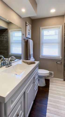 5042 68th St, Milwaukee WI  53220-4514 exterior