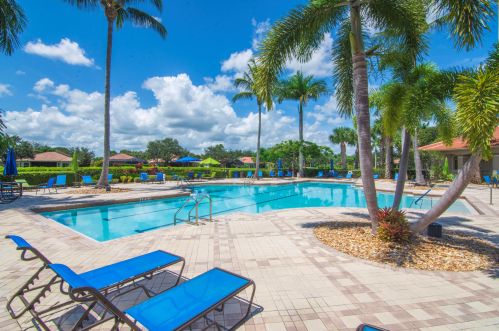 10317 Crosby Pl, Fort Pierce FL  34986-3055 exterior