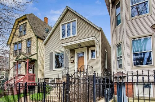 3437 Schubert Ave, Chicago, IL 60647-1226