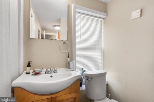 2319 Cedar St, Philadelphia PA 19134-4449 exterior