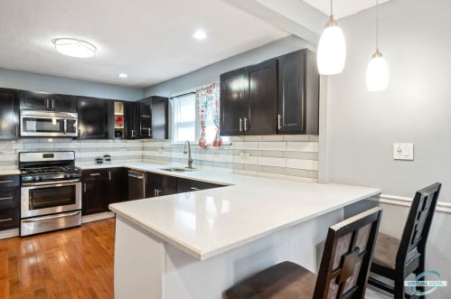 330 117 St, Chicago IL 60655-1540 exterior