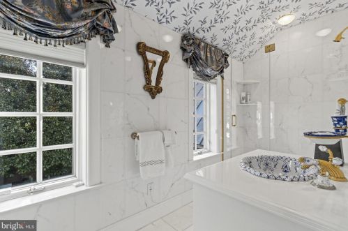 3005 45th St, Washington DC 20016-3528 exterior