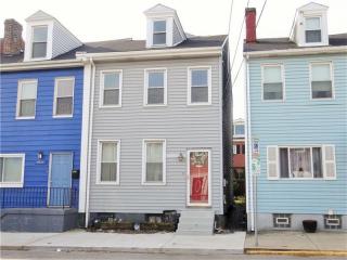 1922 Wharton St, Pittsburgh PA  15203-1844 exterior