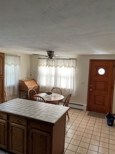 43 Grandview St, New Britain CT 06053-3048 exterior