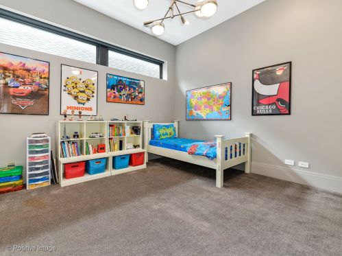 1857 Orch St, Chicago IL 60614-5109 exterior