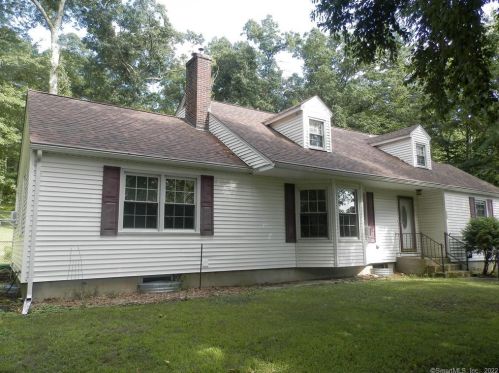 136 Putnam Pike, Killingly CT 06241-1628 exterior