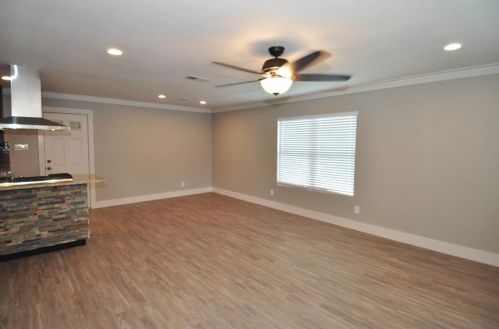 2400 5th St, Austin TX  78704-5335 exterior