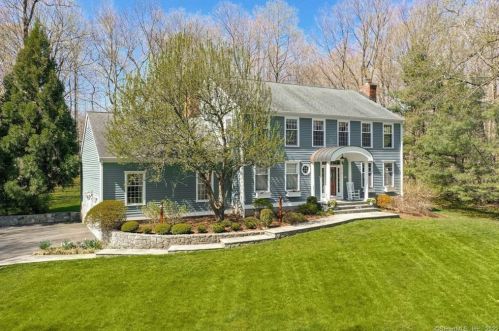 43 Jefferson Dr, Ridgefield, CT 06877-5919