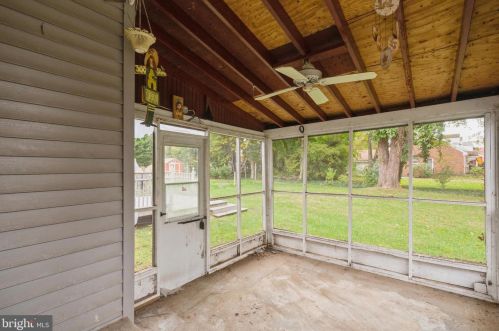 16 Morgan Ave, Riverton NJ 08077-1129 exterior