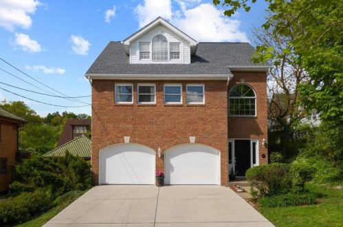 115 Newburn Dr, Pittsburgh, PA 15216-1355