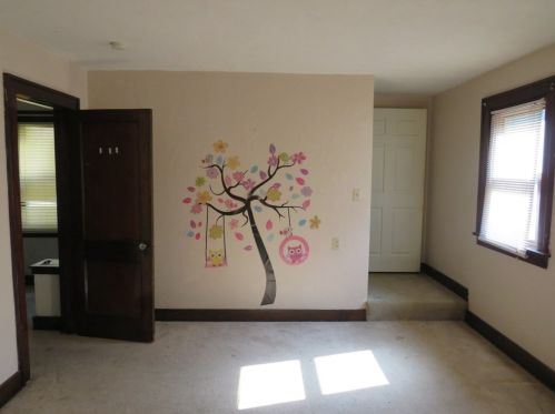 2634 Library Rd, Pittsburgh PA 15234-3107 exterior