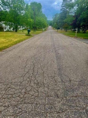 1625 Hamelink Dr, Kalamazoo, MI 49002-1657